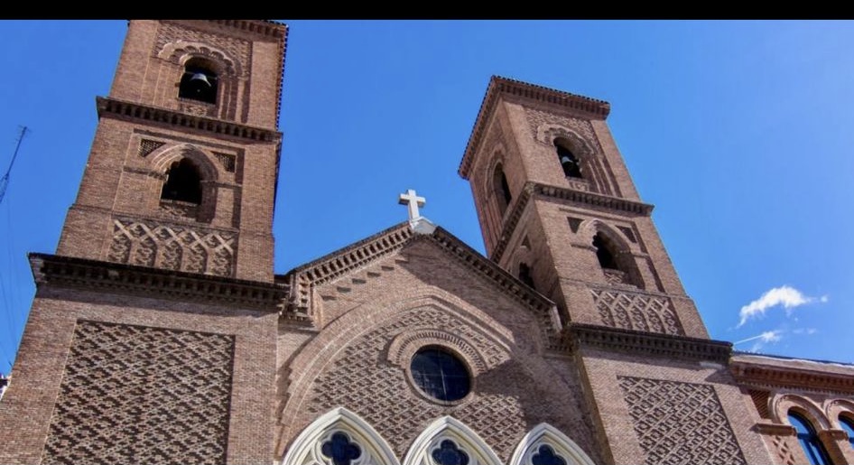 E1003D40-7013-4961-BEB8-13A4F29204AD